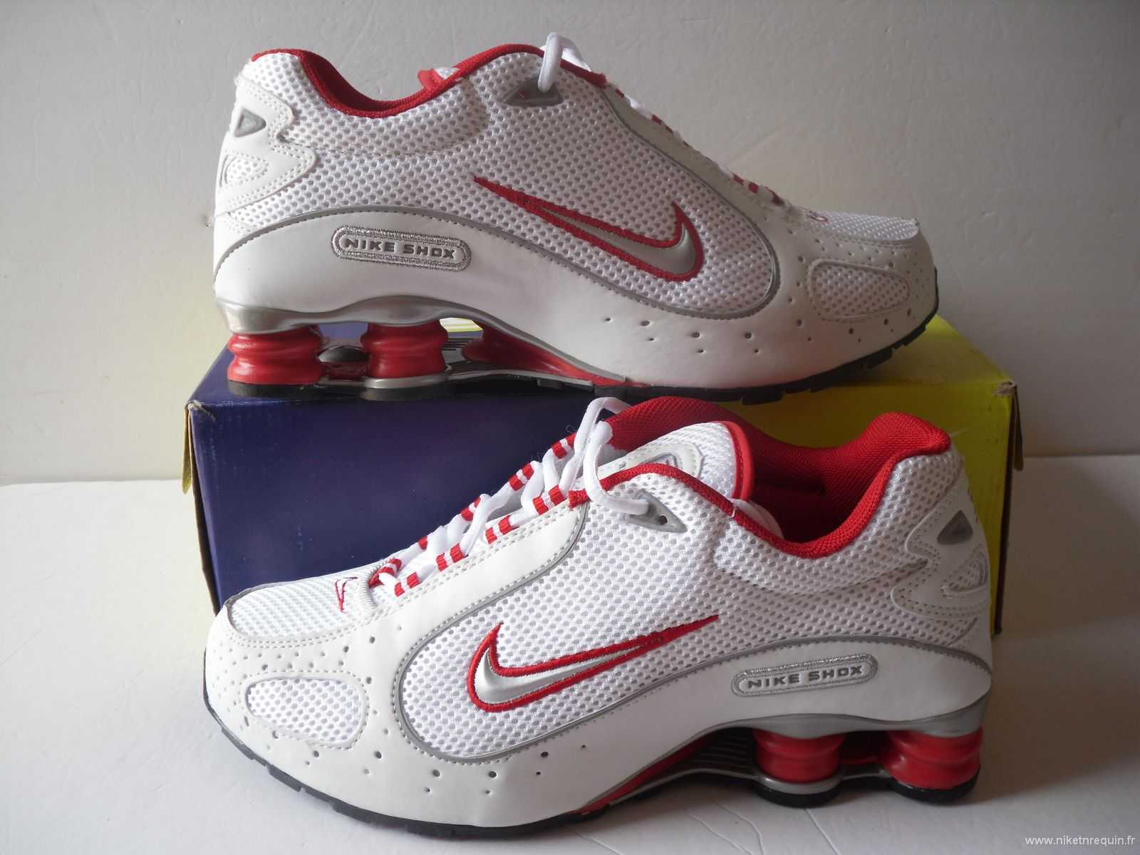 Blanc Et Rouge Chaussures Shox R4 Demon